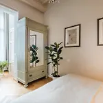 Garden Vista Charming 2 Bedrooms 2 Bathrooms *