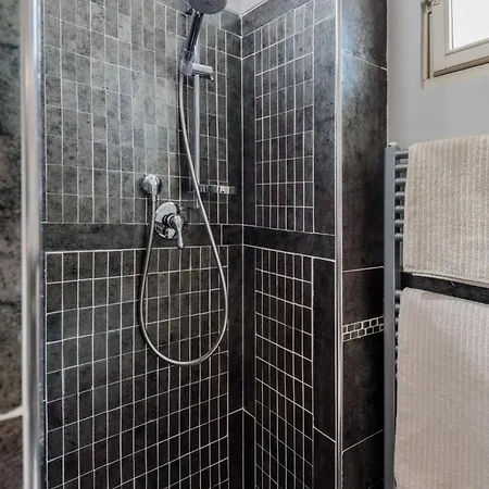 Garden Vista Charming 2 Bedrooms 2 Bathrooms Apartment Lucca